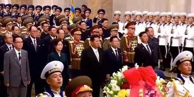 Kim Jong Un visits Kumsusan Palace of Sun
