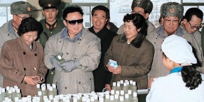 Vive le General Kim Jong Il